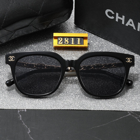 2811  Sunglasses with box